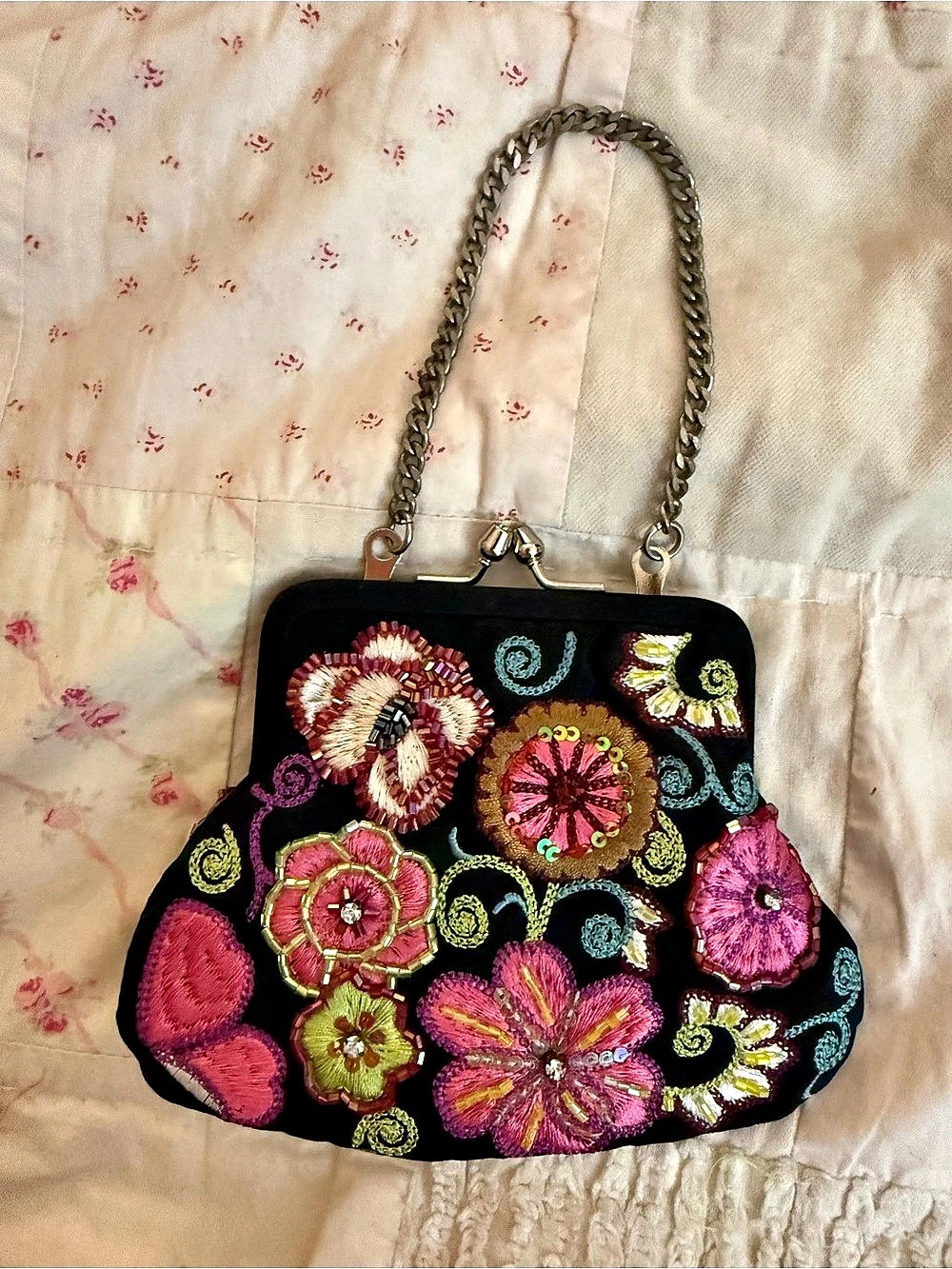 Rare Limited Edition 25th Anniversary Vera Bradley Beaded Evening Bag55
